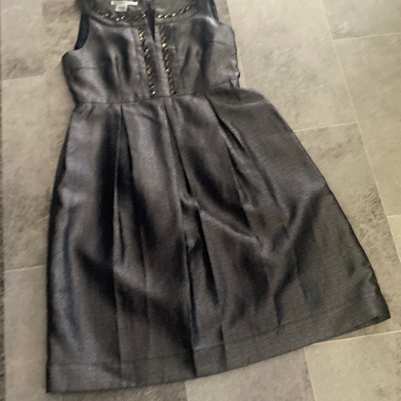 Maggy London - Picture 9 of 13